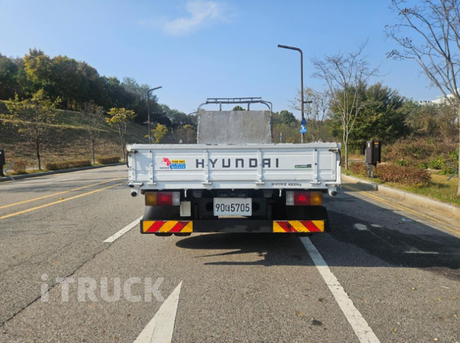 현대 메가트럭 280 후축 카고 5톤 수동 5