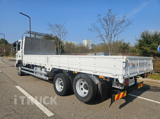 현대 메가트럭 280 후축 카고 5톤 수동 4