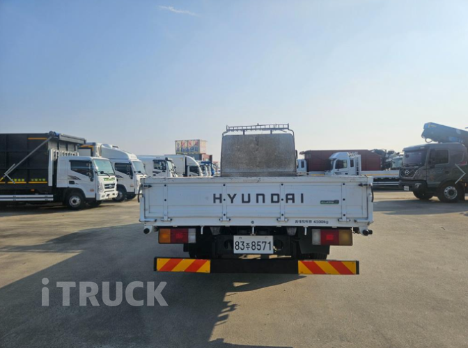 현대 메가트럭 280 단바리 카고 5톤 수동 5