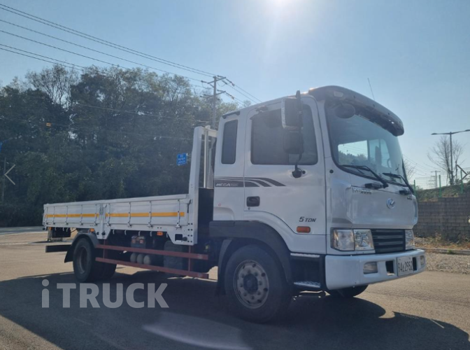 현대 메가트럭 260 단바리 카고 5톤 수동 2