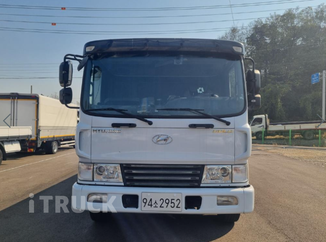 현대 메가트럭 260 단바리 카고 5톤 수동 1