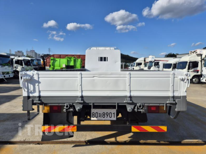 현대 메가트럭 280 앞축 카고 5톤 수동 7