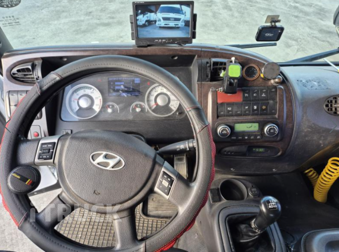 현대 메가트럭 280 앞축 카고 5톤 수동 13