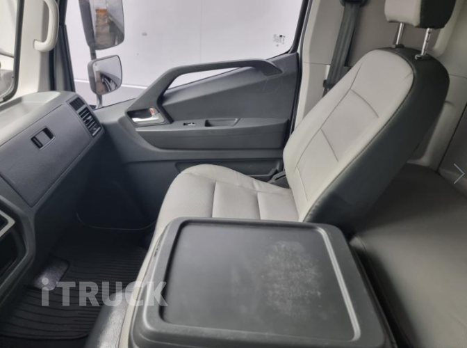 현대 메가트럭 3.5톤 익스하이탑 슈퍼캡 11