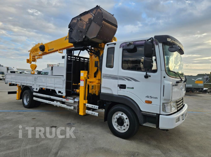 현대 카고크레인 수산중공업 메가트럭 5톤 2