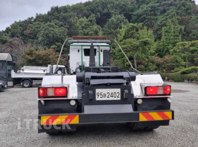 현대 엑시언트 암롤 540 25톤 오토 앞축 3