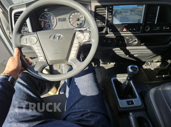 현대 올뉴마이티 3.5톤 광폭 냉동탑 9