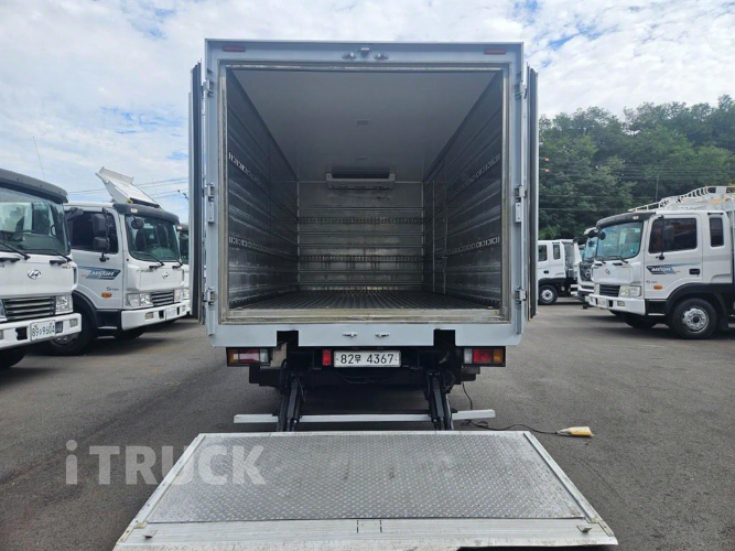 이스즈 엘프 3.5톤 광폭 냉동탑 조르다 8