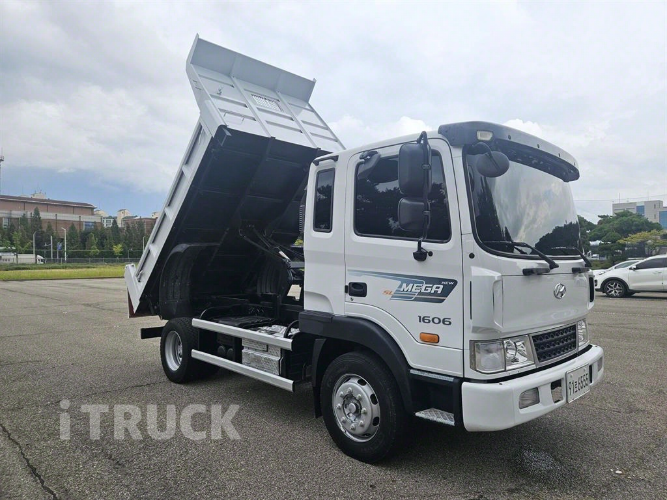 현대 메가트럭 화물덤프 4.5톤 8
