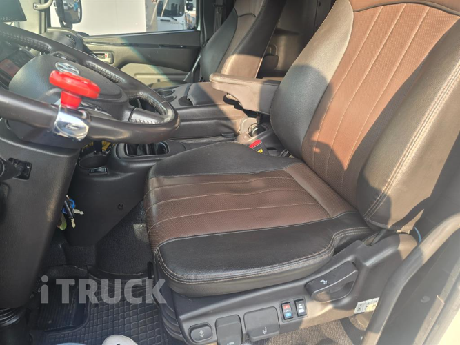 현대 메가트럭 280 단바리 카고 4.5톤 수동 7