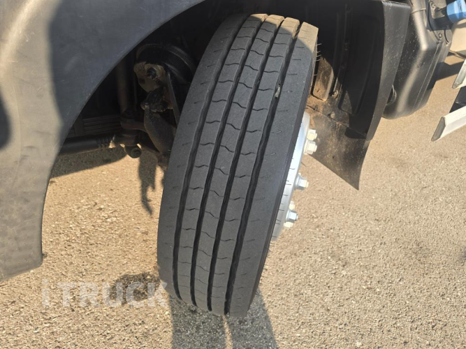 현대 메가트럭 280 단바리 카고 4.5톤 수동 9