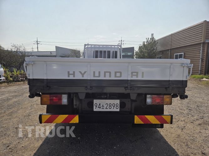 현대 메가트럭 280 후축 카고 7.5톤 수동 4