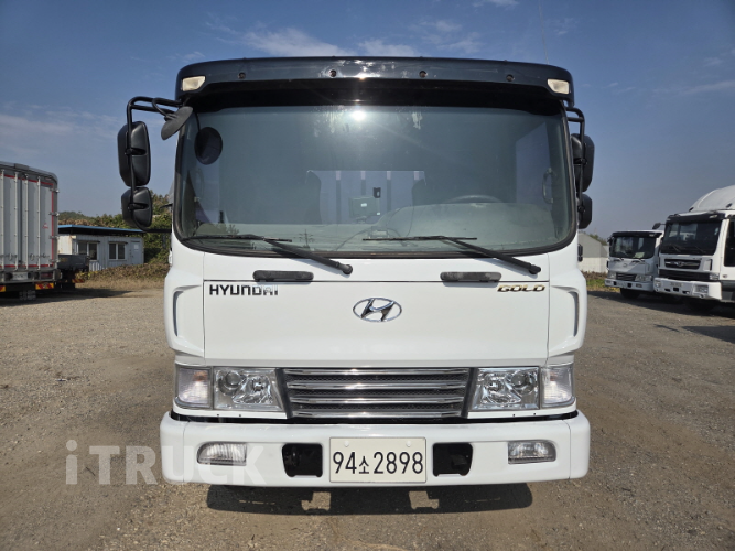 현대 메가트럭 280 후축 카고 7.5톤 수동 1