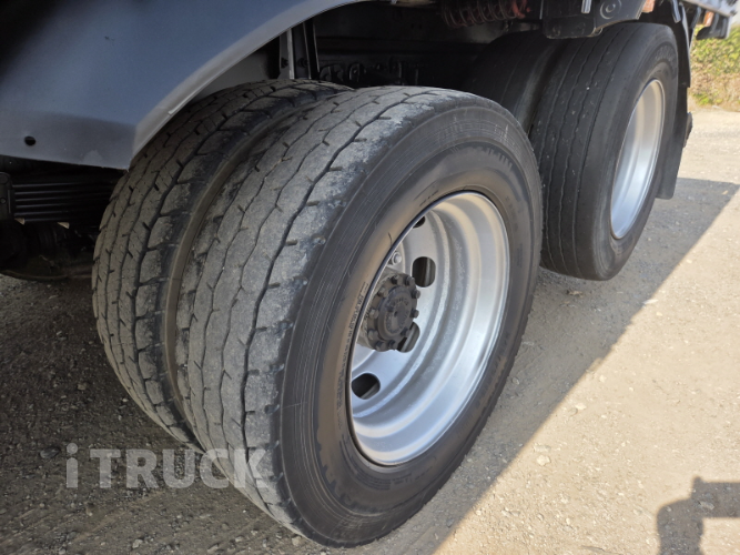 현대 메가트럭 280 후축 카고 7.5톤 수동 8