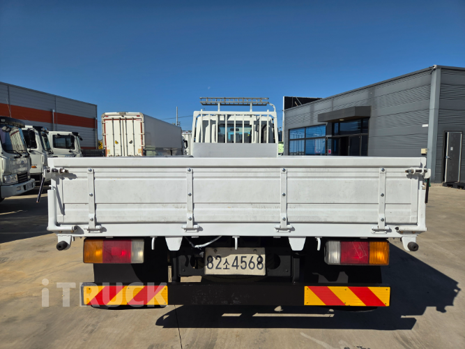 현대 메가트럭 280 후축 카고 4.5톤 수동 4