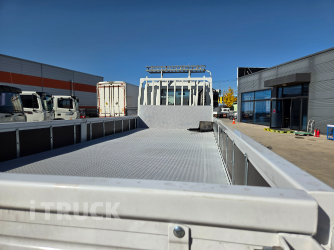 현대 메가트럭 280 후축 카고 4.5톤 수동 6