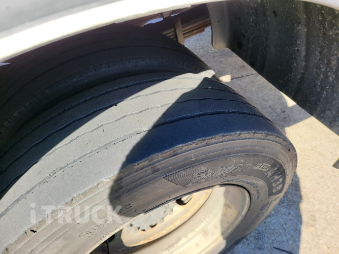 현대 메가트럭 와이드캡 300 후축 냉동탑 7.5톤 수동 11