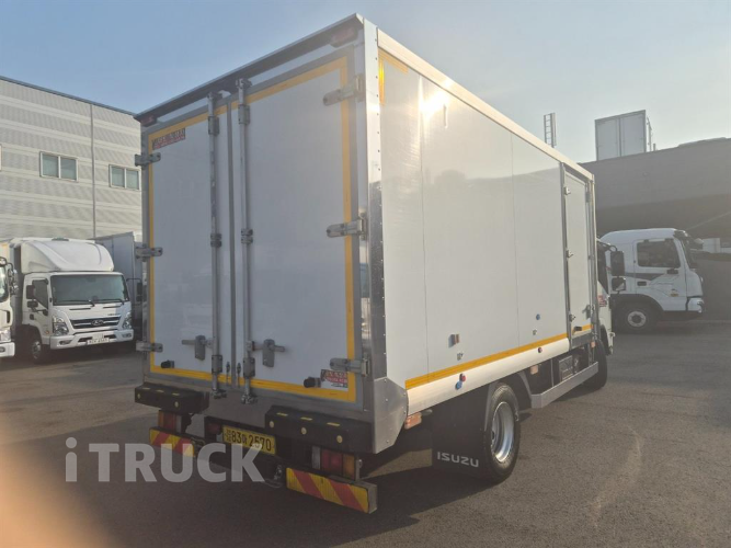 이스즈 엘프 3.5톤 냉동탑 5