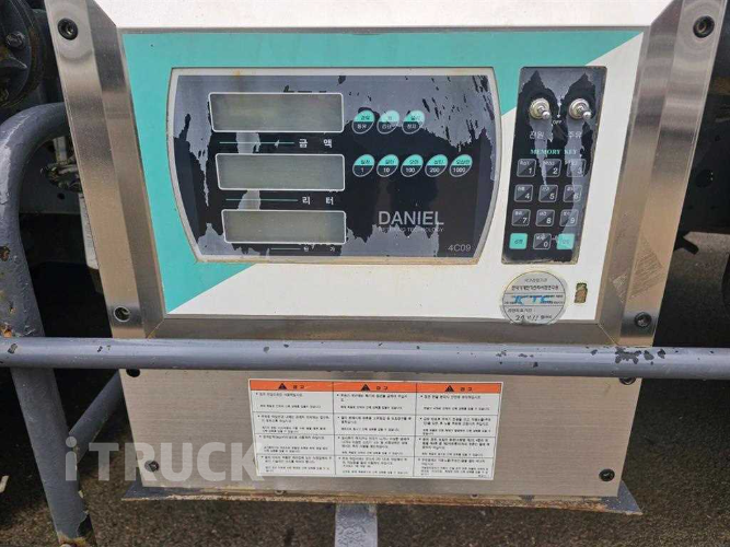 현대 탱크로리 메가트럭 알탱크 9,875L 수동 4