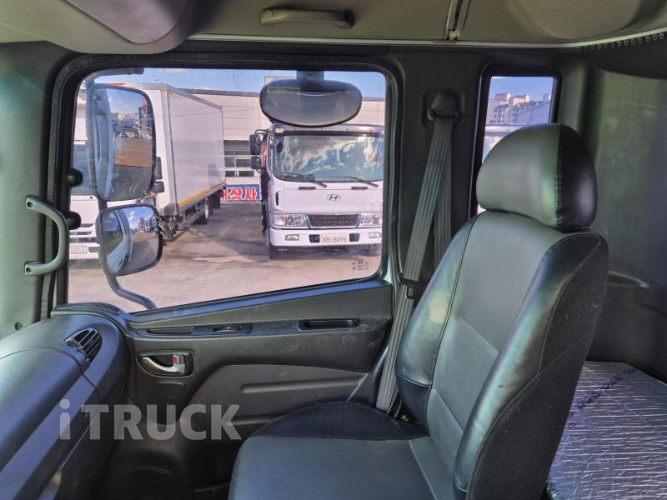 현대 메가트럭 280 앞축 카고 4.5톤 수동 17