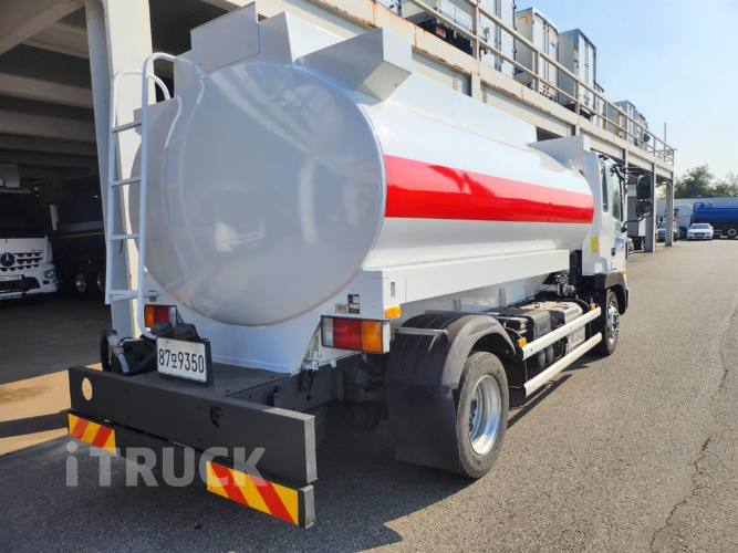 현대 탱크로리 메가트럭 10,000L 오토 2