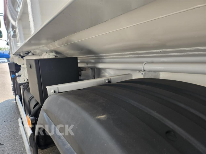 현대 탱크로리 메가트럭 10,000L 오토 11