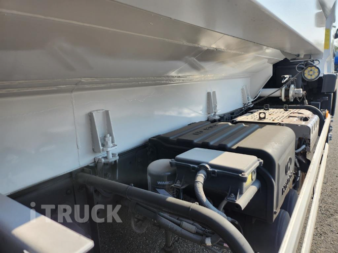 현대 탱크로리 메가트럭 10,000L 오토 12