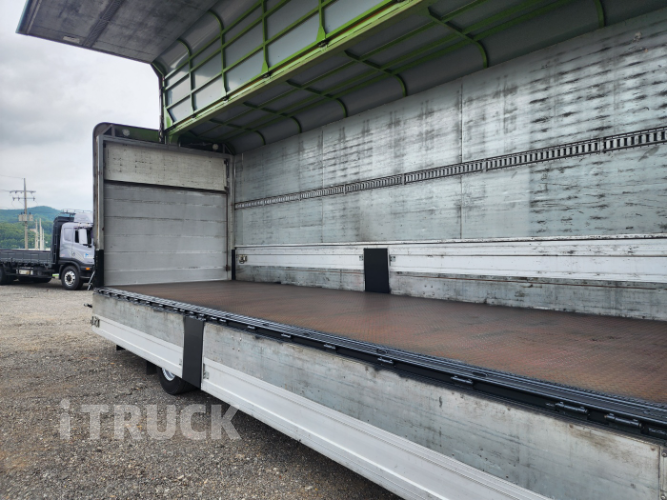 현대 메가트럭 280 단바리 윙바디 4.5톤 수동 6