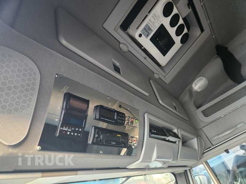 이베코 유로카고 320 후축 컨테이너탑 8.5톤 오토 9