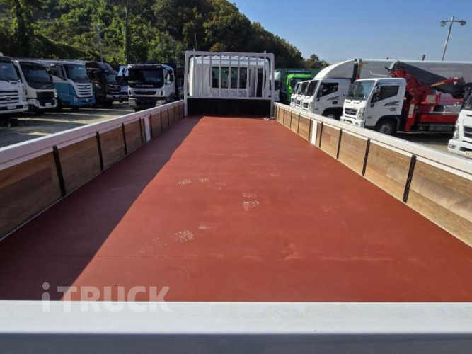 현대 메가트럭 235 단바리 카고 5톤 수동 6