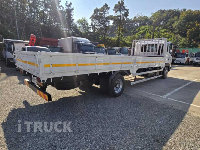 현대 메가트럭 235 단바리 카고 5톤 수동 7