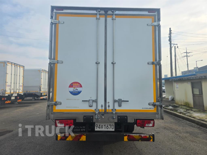 타타대우 더쎈 4톤 광폭 냉동탑 5