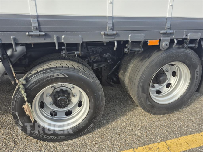 현대 메가트럭 280 후축 카고 4.5톤 수동 7