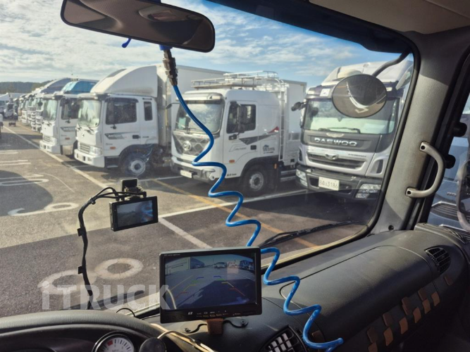 현대 메가트럭 280 후축 카고 4.5톤 수동 12