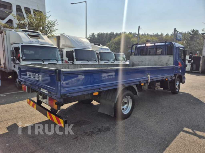 현대 올뉴마이티 3.5톤 카고 슈퍼캡 5