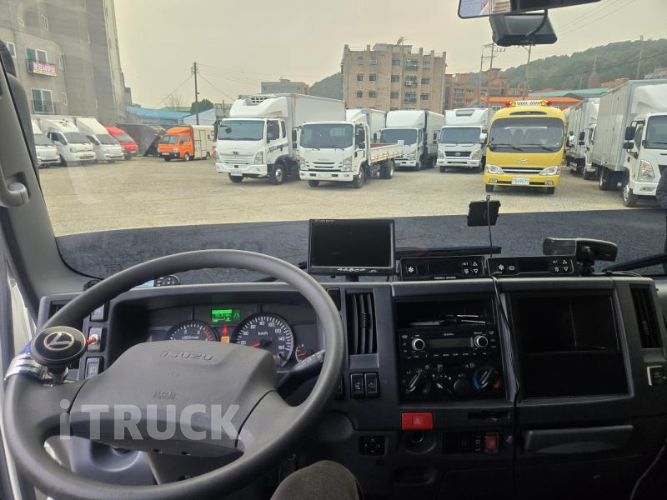 이스즈 엘프 3.5톤 냉동탑 11