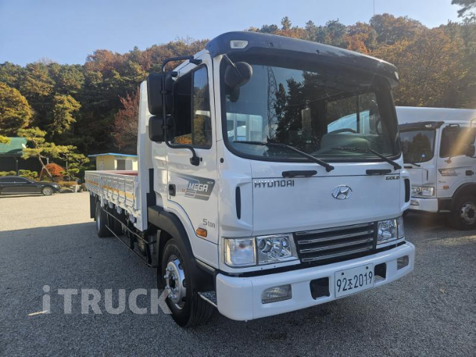 현대 메가트럭 250 단바리 카고 5톤 수동