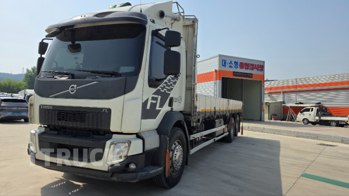 볼보 280 후축 카고 8.5톤 오토