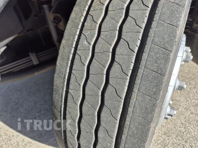 현대 메가트럭 280 앞축 카고 4.5톤 수동 9