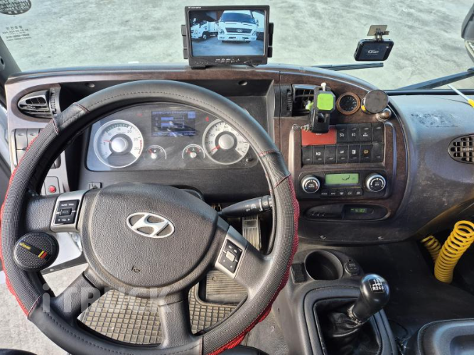 현대 메가트럭 280 앞축 카고 4.5톤 수동 15