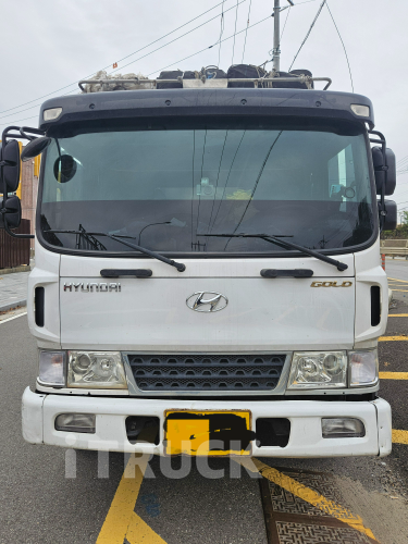 현대 메가트럭 280 후축 카고 4.5톤 수동 2