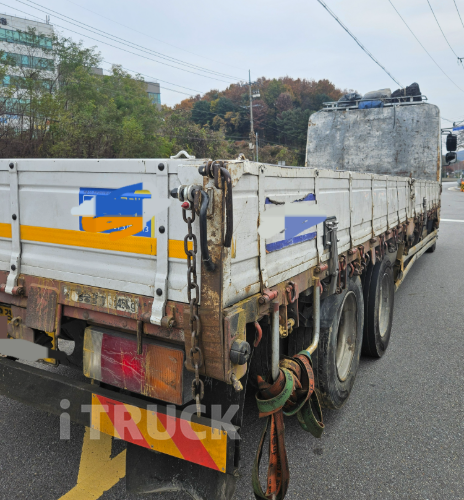 현대 메가트럭 280 후축 카고 4.5톤 수동 3