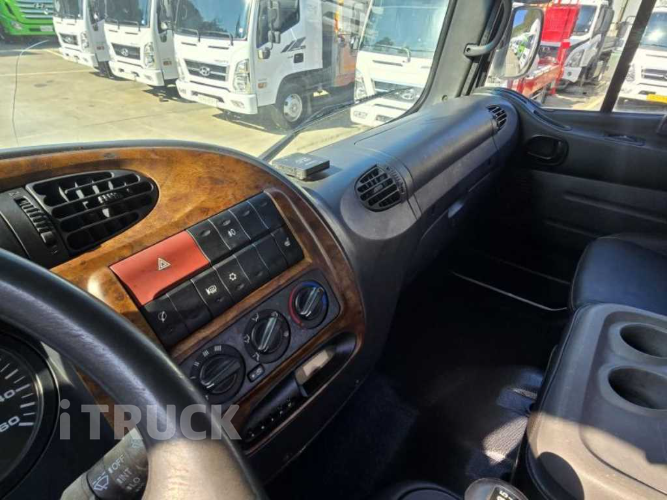 현대 메가트럭 235 단바리 카고 5톤 수동 12