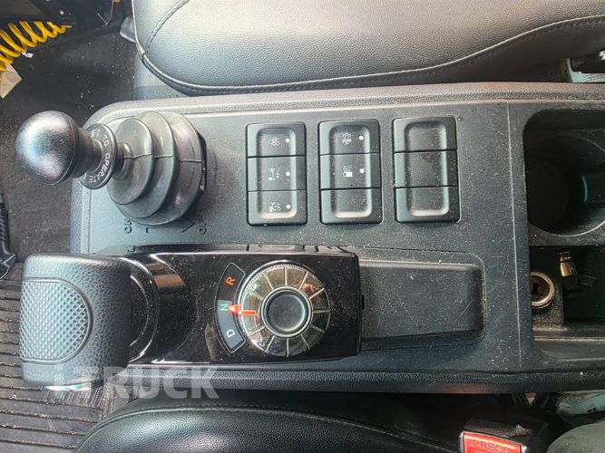 타타대우 더쎈 4톤 광폭 냉동탑 14