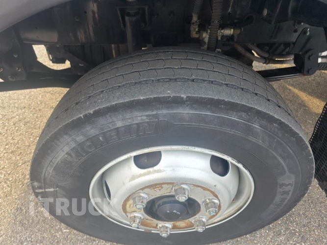 타타대우 더쎈 4톤 광폭 냉동탑 8