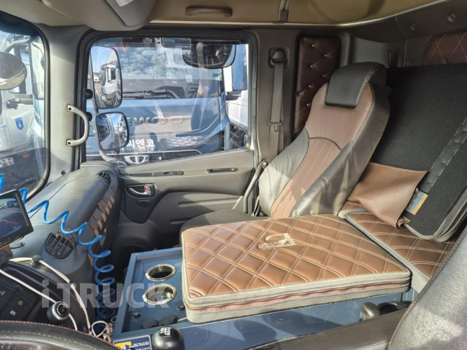 현대 메가트럭 280 후축 카고 4.5톤 수동 11