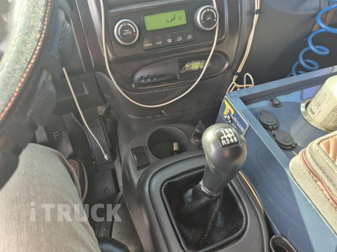 현대 메가트럭 280 후축 카고 4.5톤 수동 10