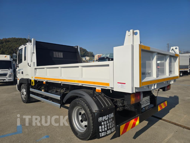 현대 메가트럭 화물덤프 5톤 4