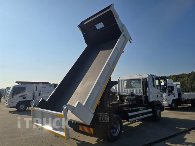 현대 메가트럭 화물덤프 5톤 11