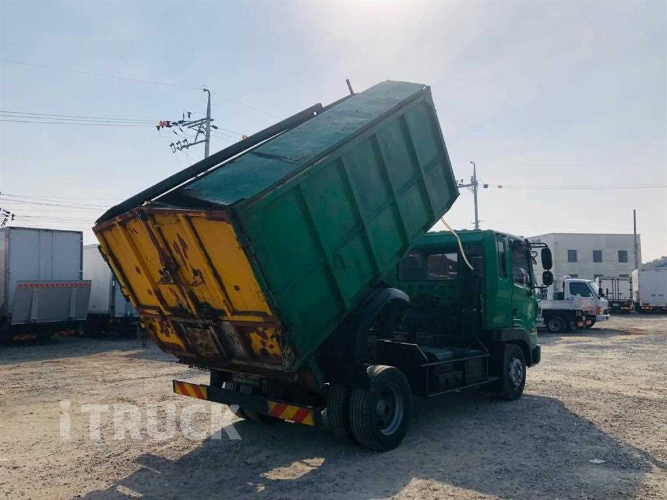 현대 메가트럭 진개덤프 270 5톤 수동 단바리 9